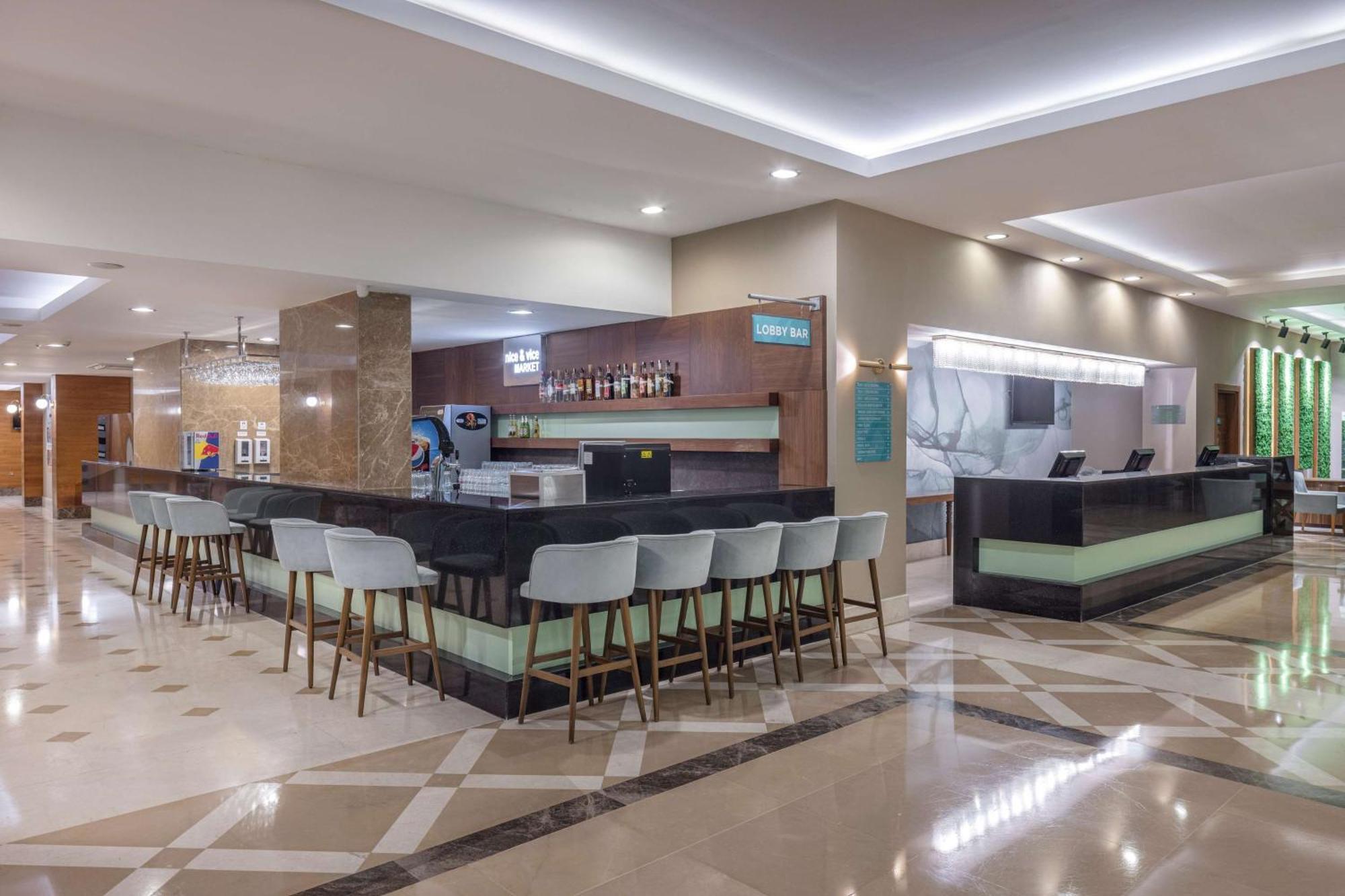 Wyndham Garden Lara Antália Exterior foto